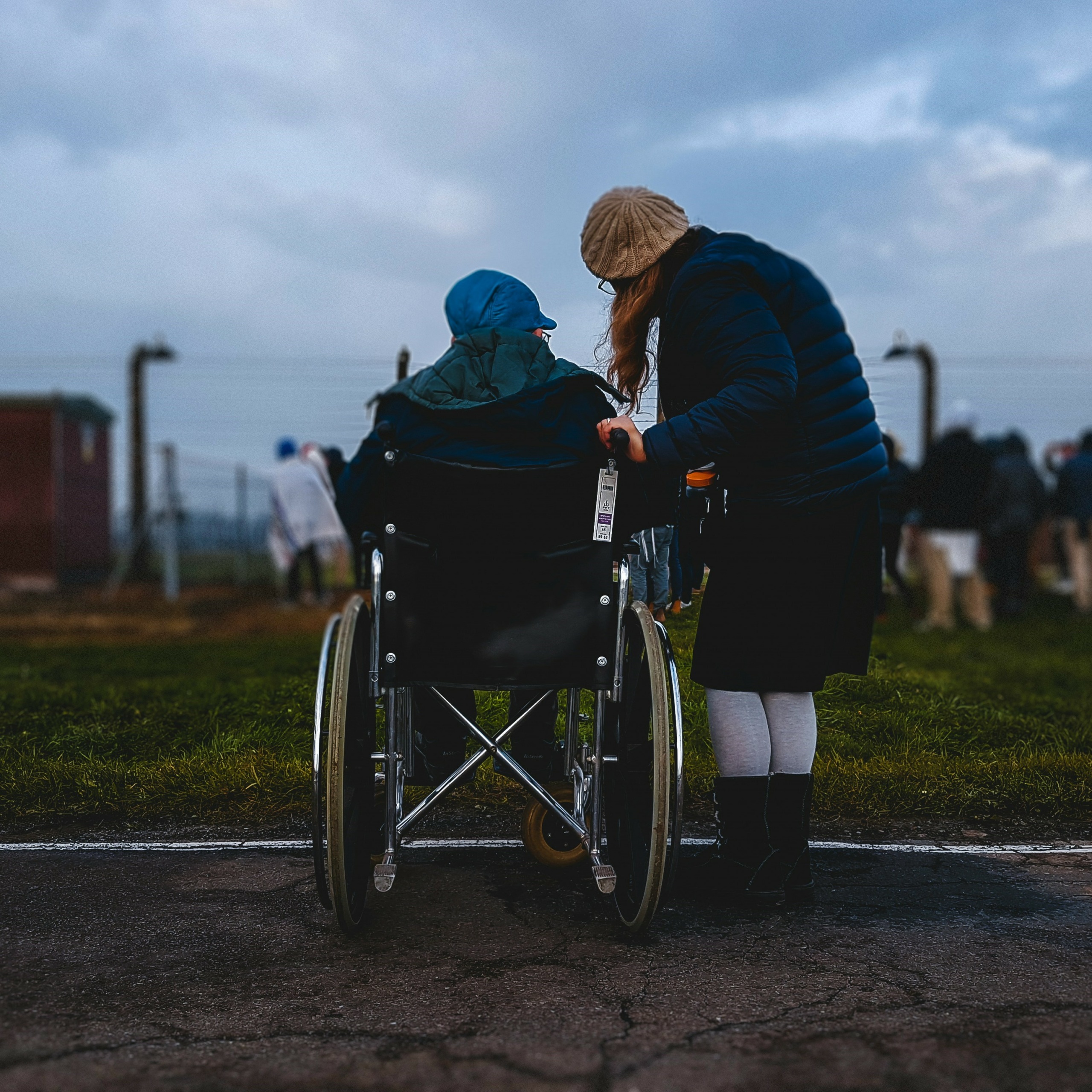 Les métiers du Care, entre pénibilité et invisibilisation avec Pauline Seiller episode artwork