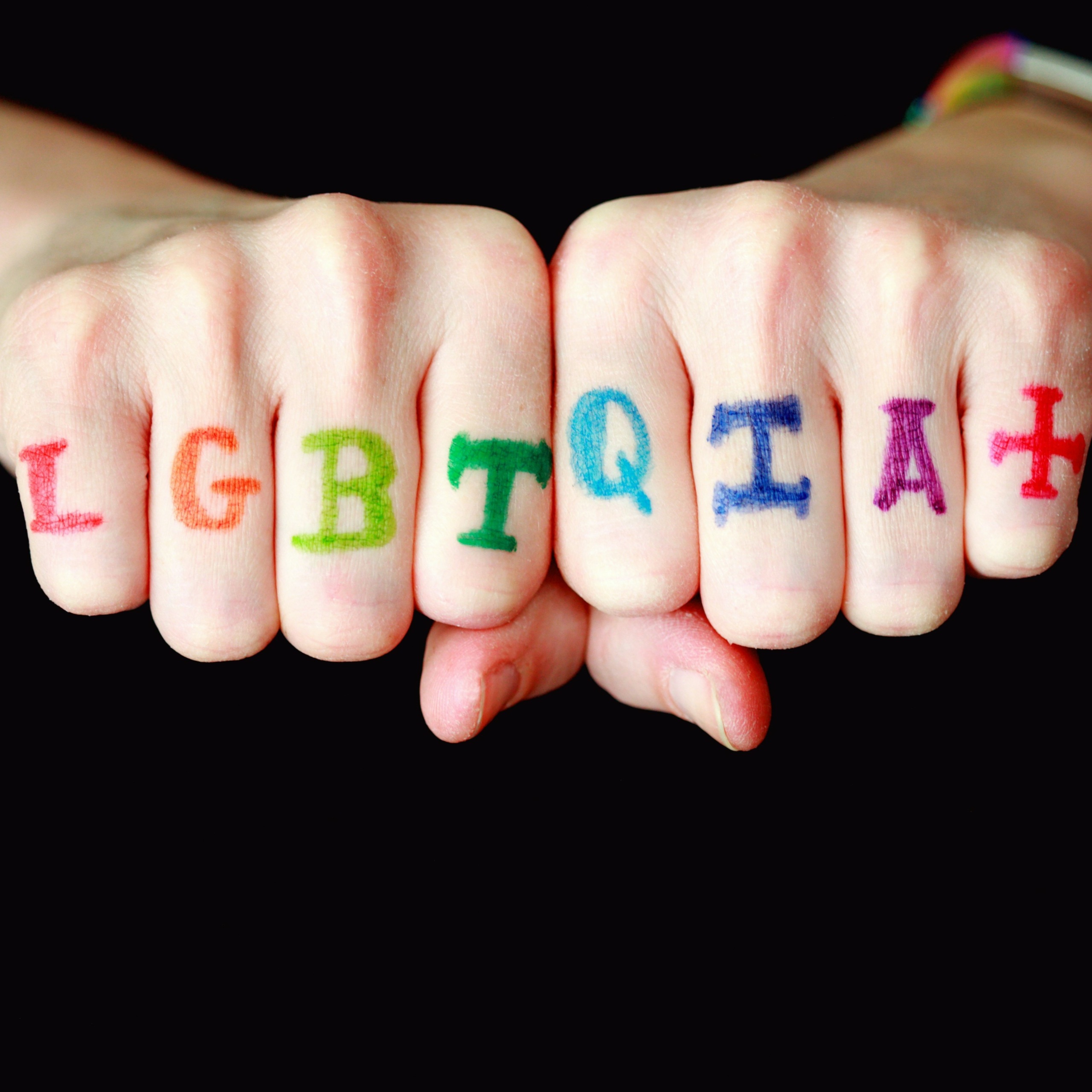 Droits des LGBTQIA+, quelles conséquences si l’extrême droite arrive au pouvoir ? episode artwork